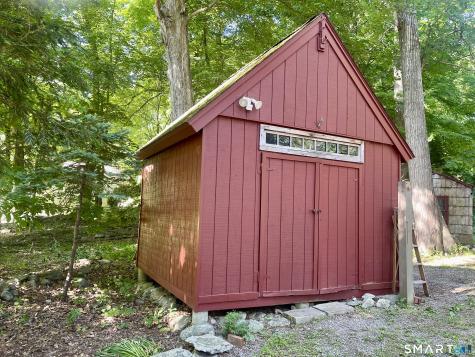 11 Tubbs Spring Drive Weston CT 06883