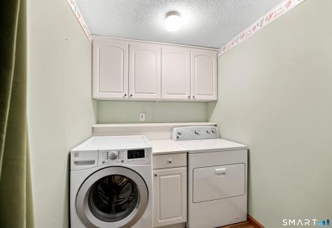 4 Woodland Hollow Street Windsor Locks CT 06096