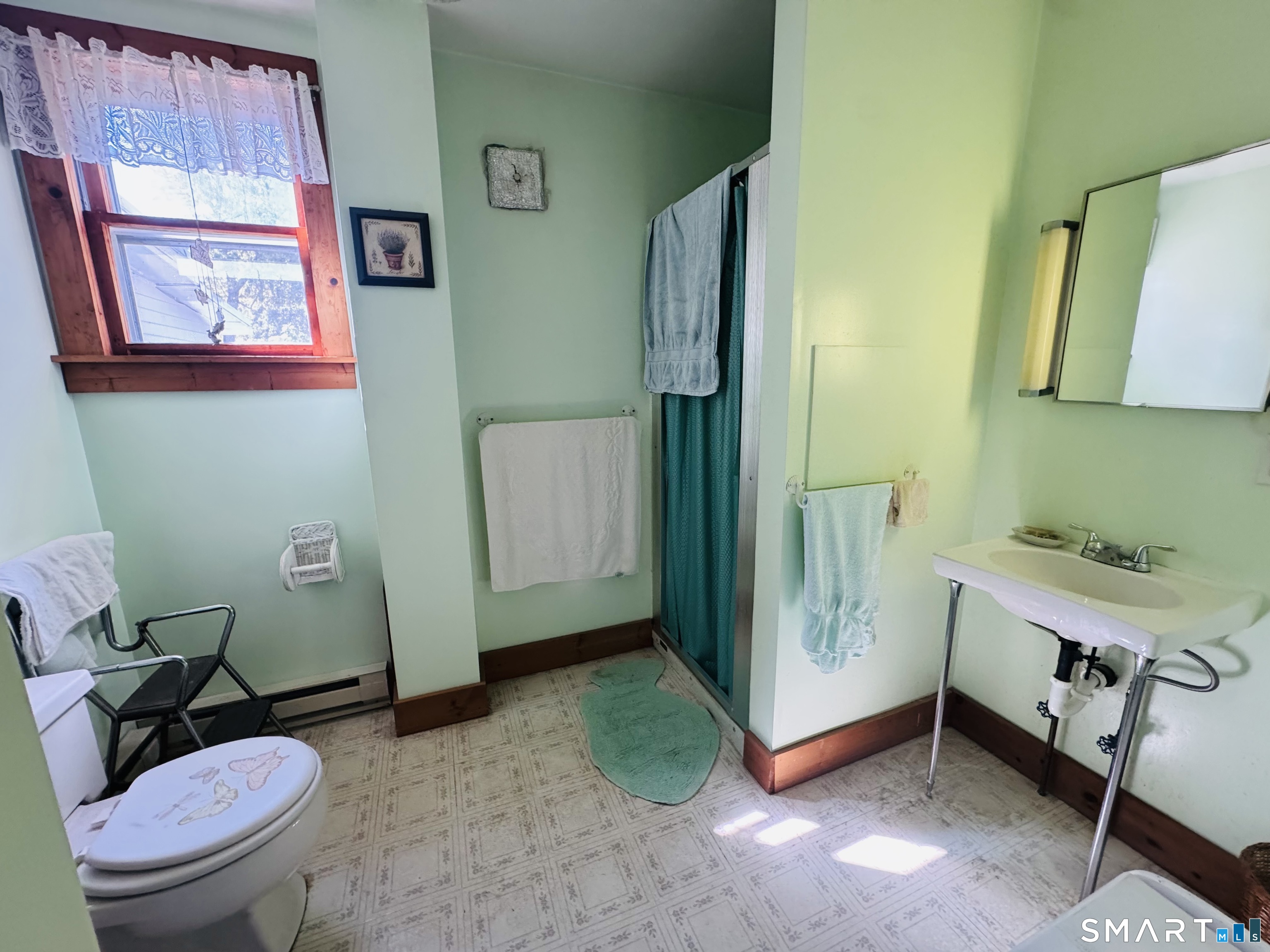 32 Babcock Avenue Plainfield CT 06374