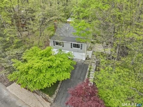 318 Mountain Road Ridgefield CT 06877