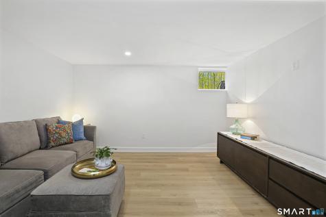 318 Mountain Road Ridgefield CT 06877