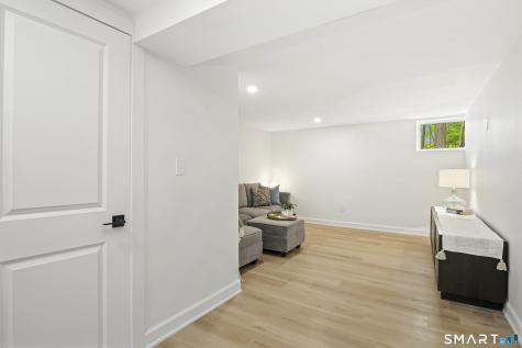 318 Mountain Road Ridgefield CT 06877
