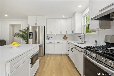 318 Mountain Road Ridgefield CT 06877