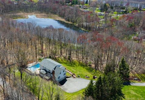 16 Colonial Road New Fairfield CT 06812