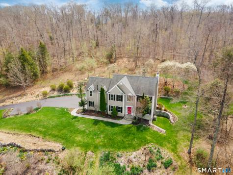 83 Valley Stream Lane Southbury CT 06488