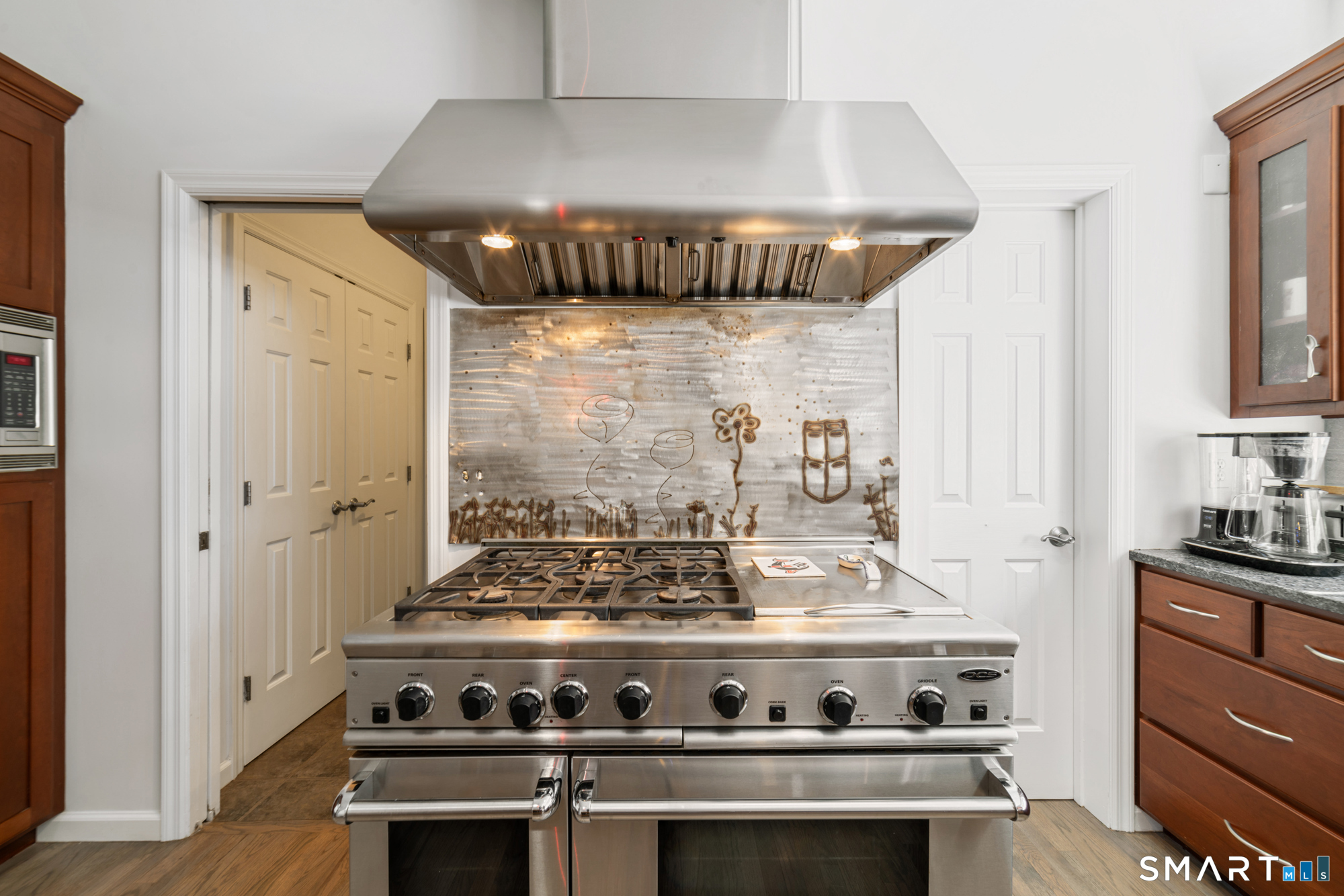 83 Valley Stream Lane Southbury CT 06488