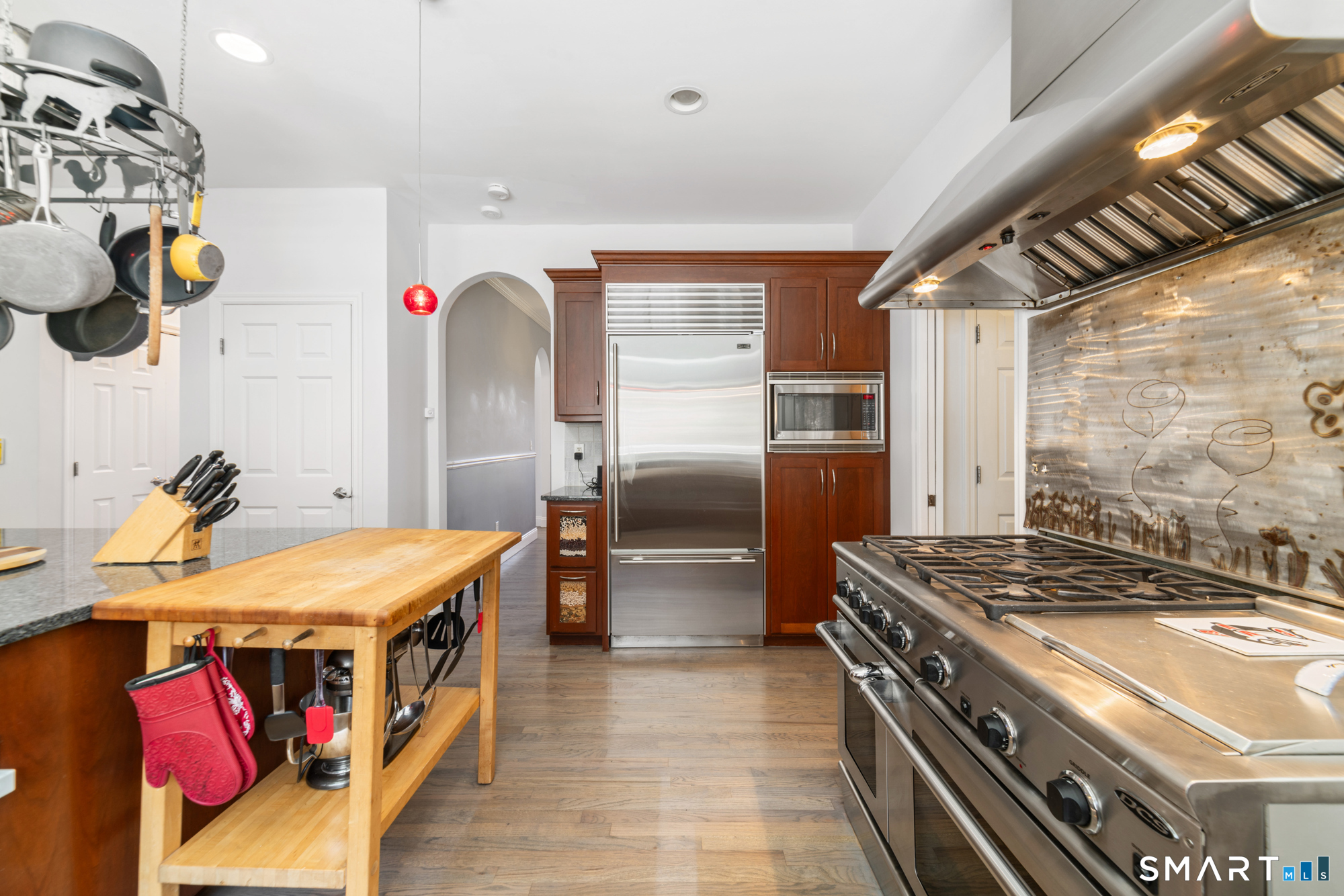 83 Valley Stream Lane Southbury CT 06488