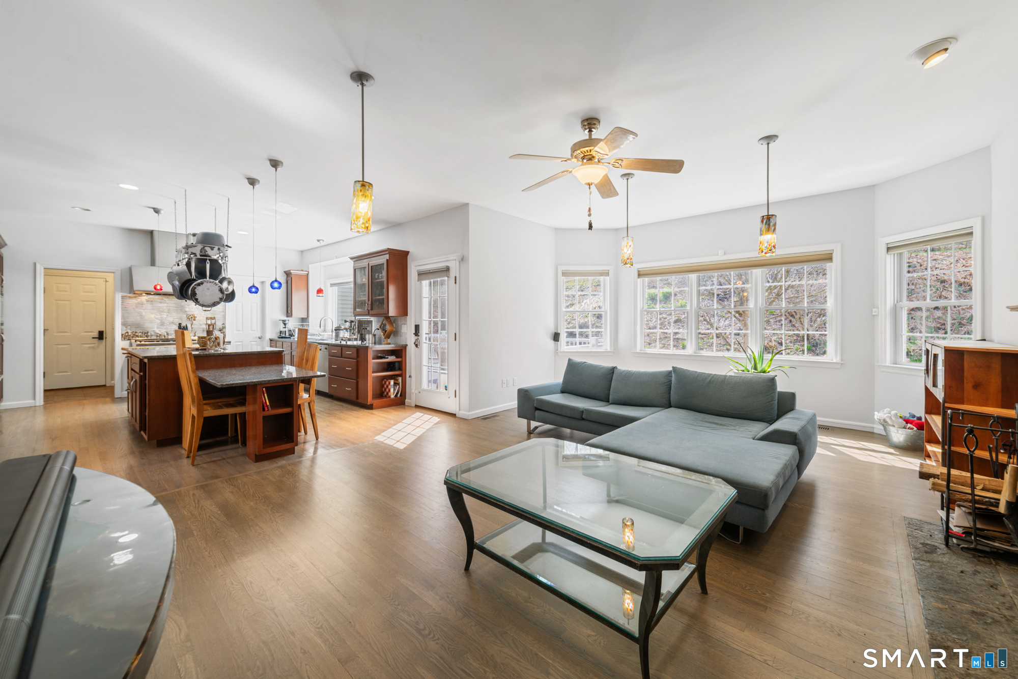 83 Valley Stream Lane Southbury CT 06488