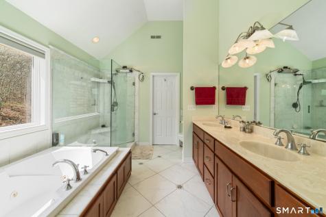 83 Valley Stream Lane Southbury CT 06488