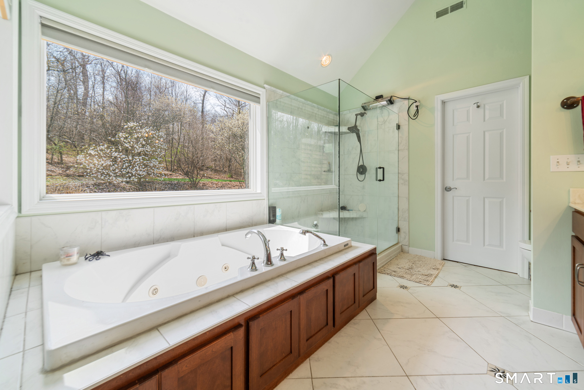 83 Valley Stream Lane Southbury CT 06488