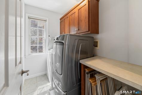 83 Valley Stream Lane Southbury CT 06488