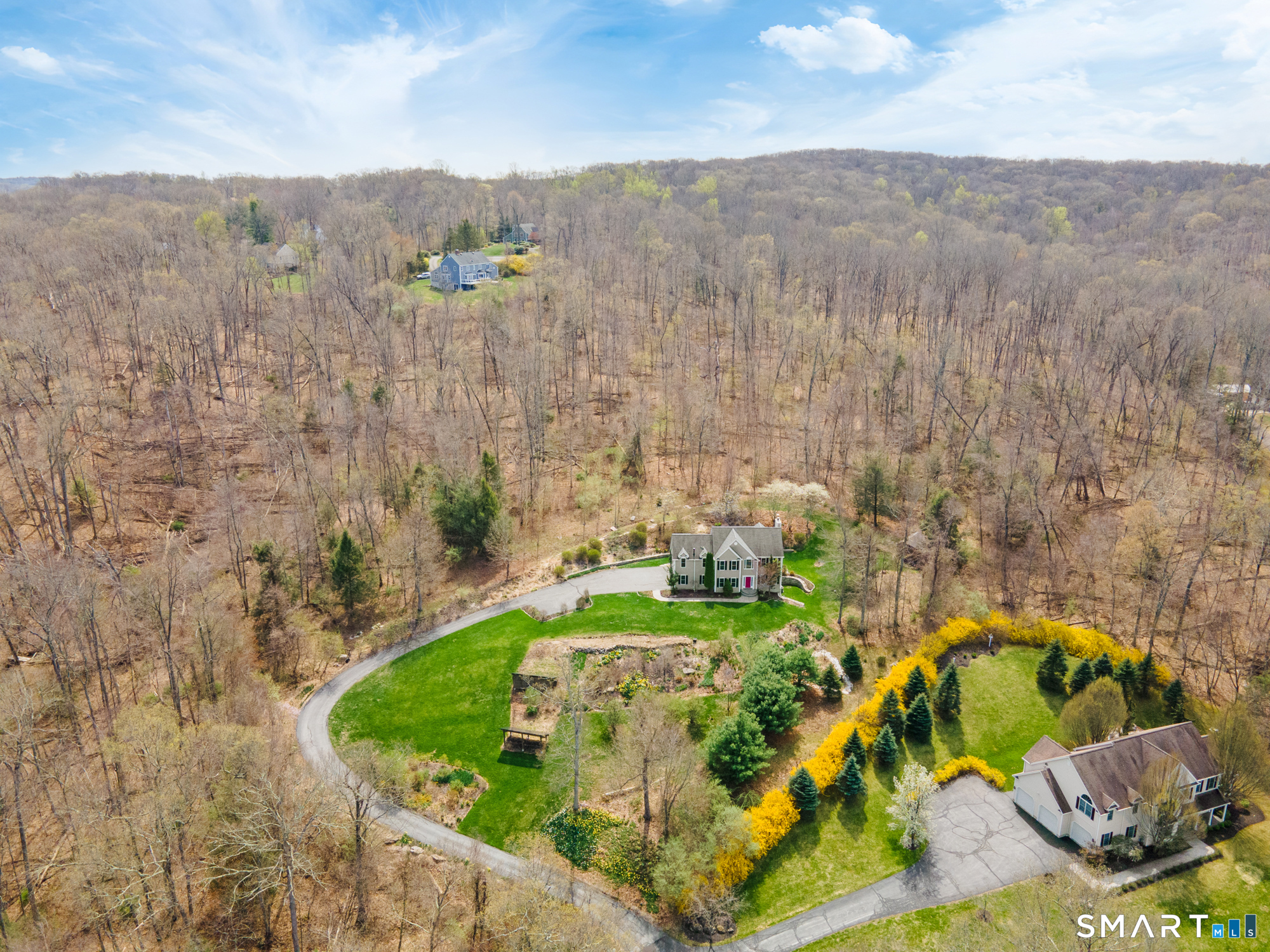 83 Valley Stream Lane Southbury CT 06488