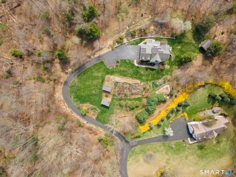 83 Valley Stream Lane Southbury CT 06488