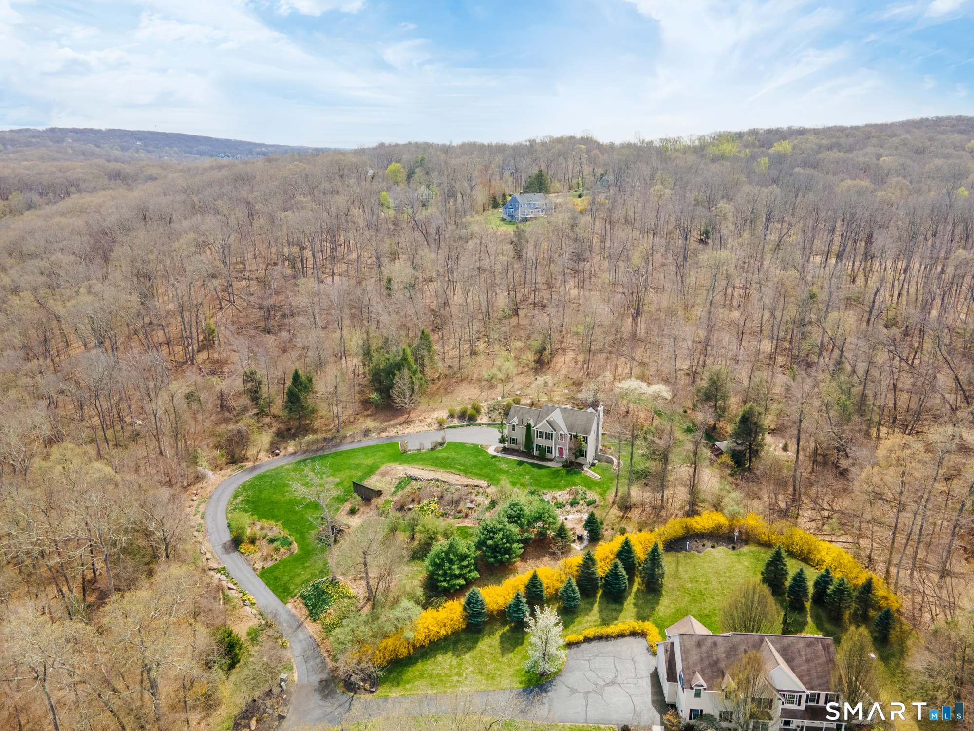83 Valley Stream Lane Southbury CT 06488