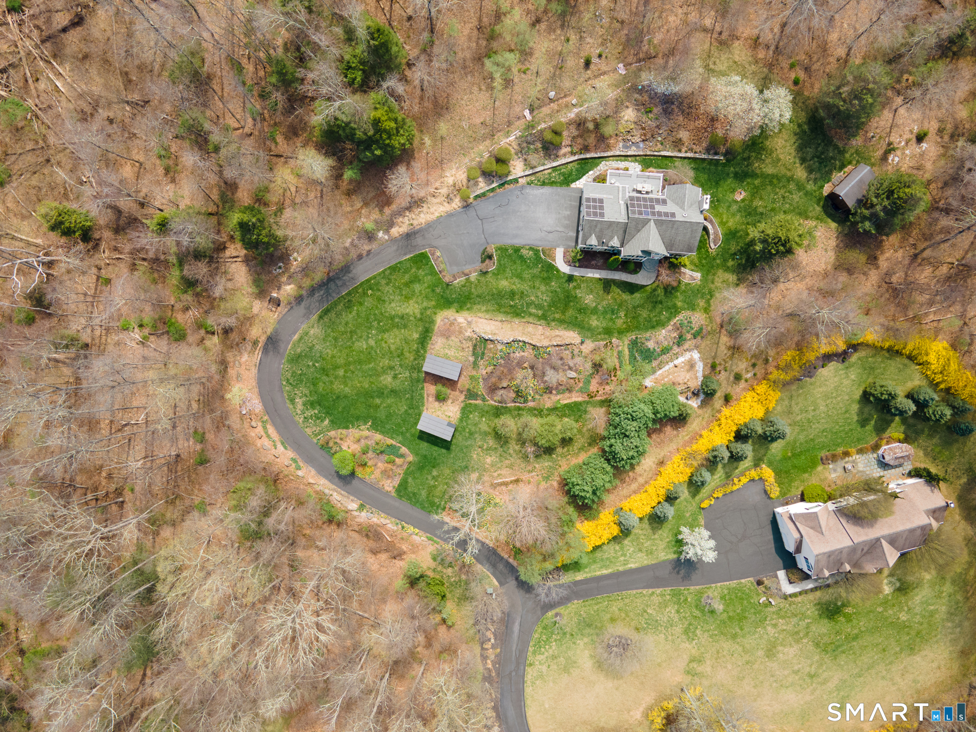83 Valley Stream Lane Southbury CT 06488