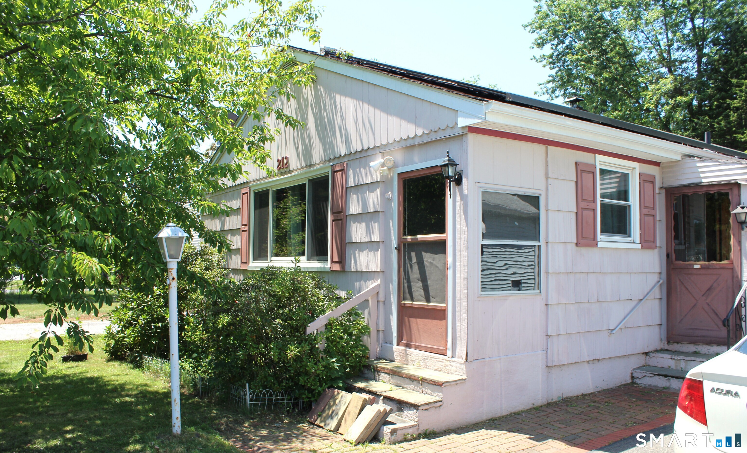 212 Lake Avenue Bristol CT 06010