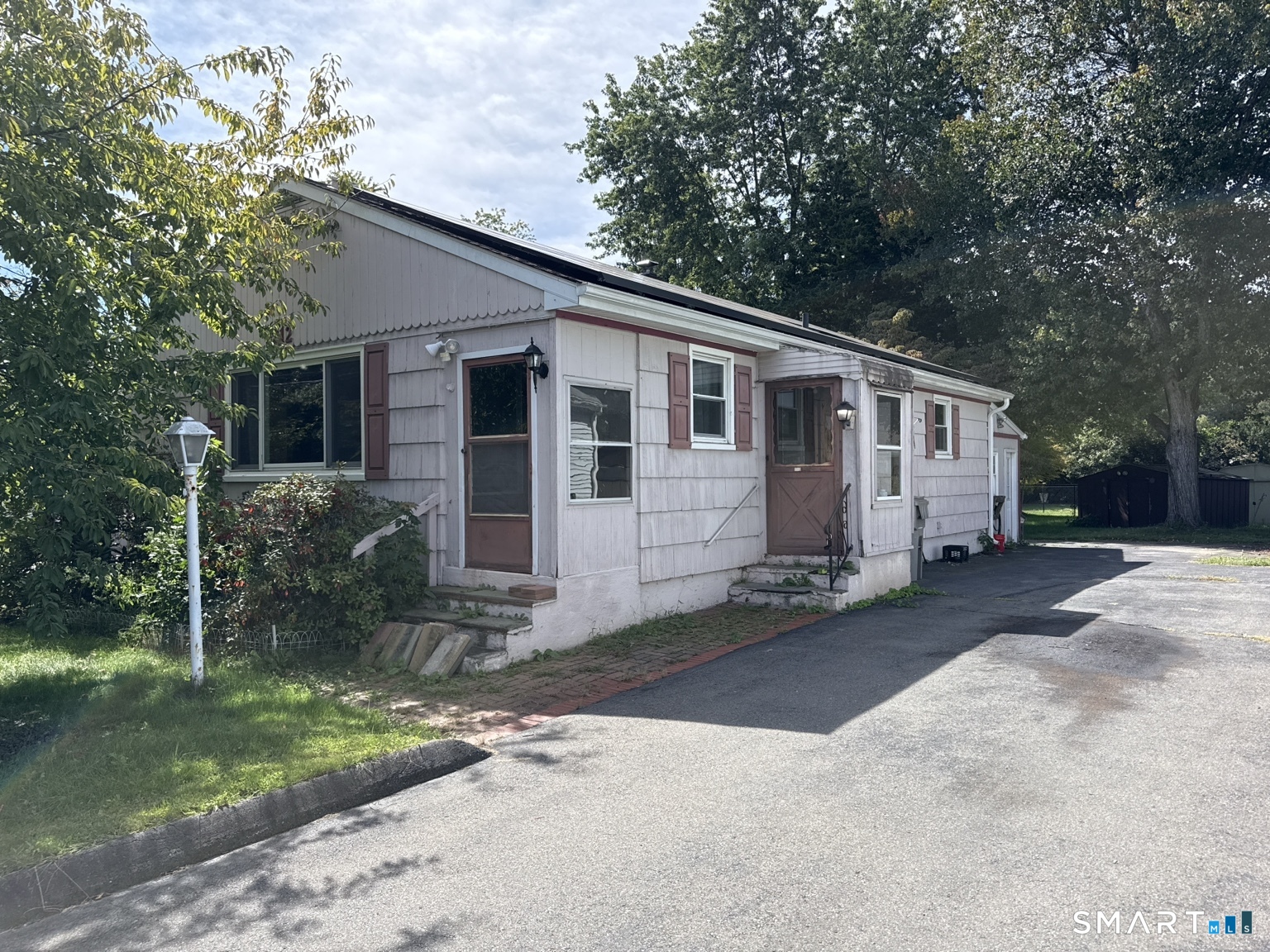212 Lake Avenue Bristol CT 06010