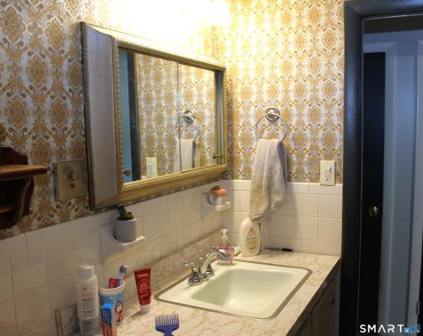 212 Lake Avenue Bristol CT 06010