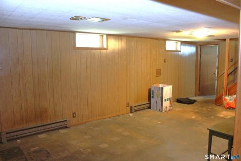212 Lake Avenue Bristol CT 06010