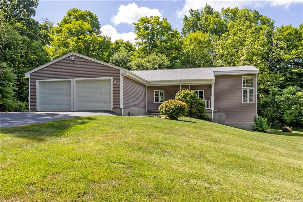 49 School House Lane East Hampton CT 06424