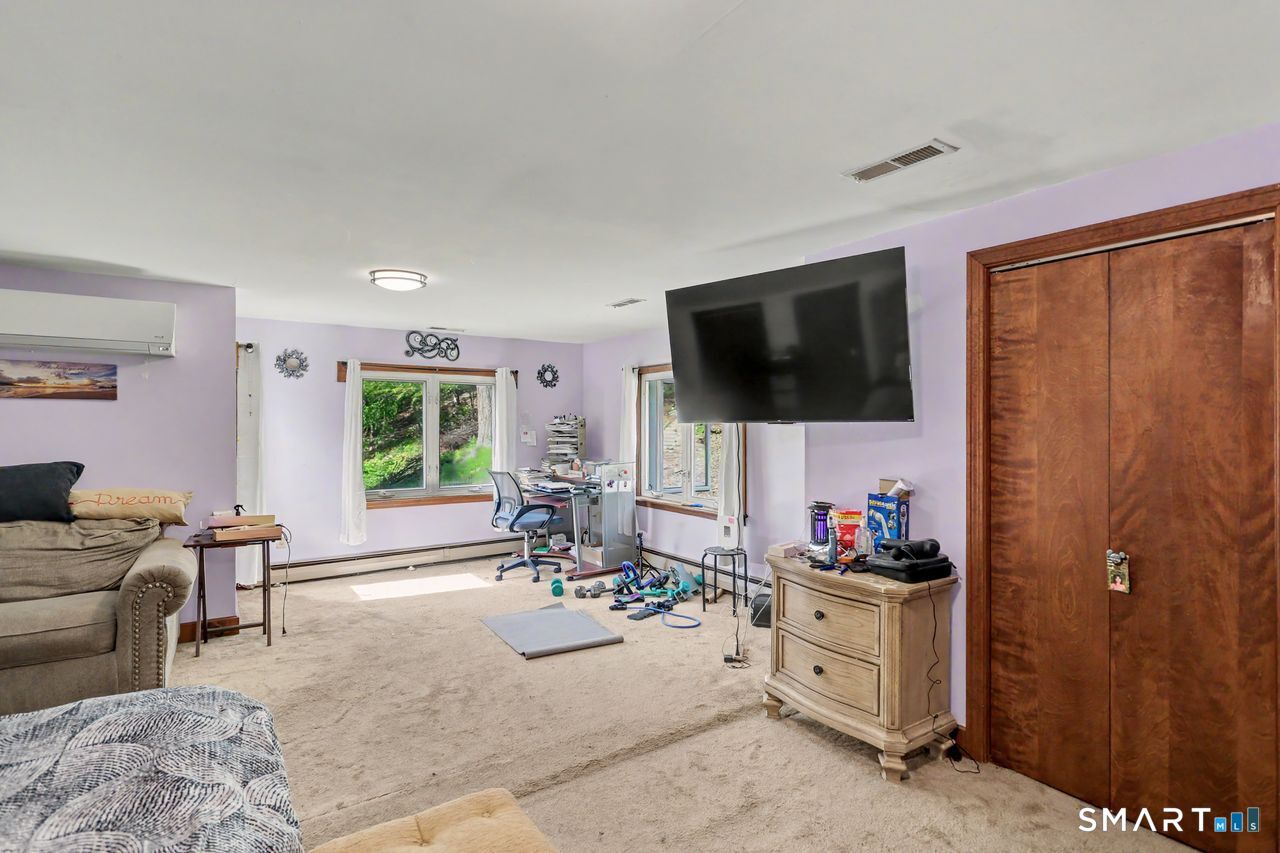 140 Emmett Avenue Derby CT 06418