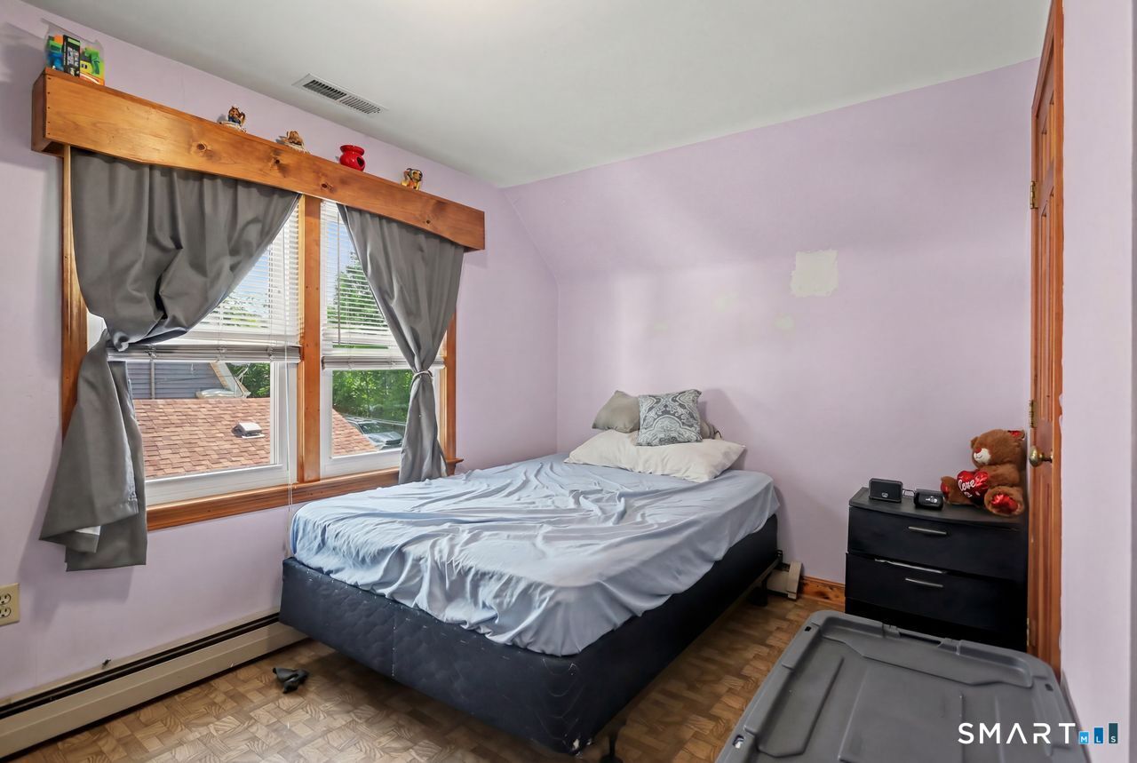 140 Emmett Avenue Derby CT 06418