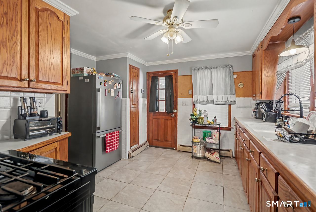 140 Emmett Avenue Derby CT 06418