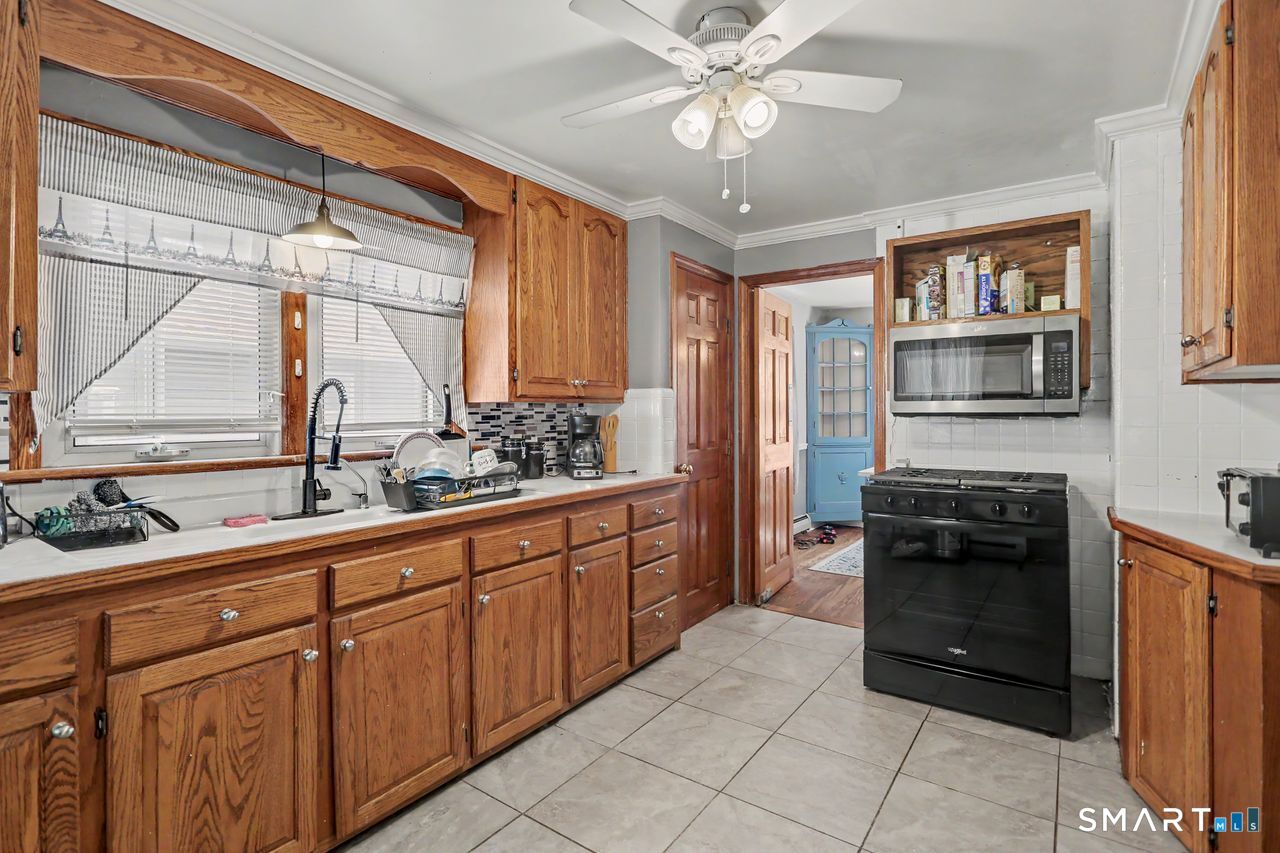 140 Emmett Avenue Derby CT 06418