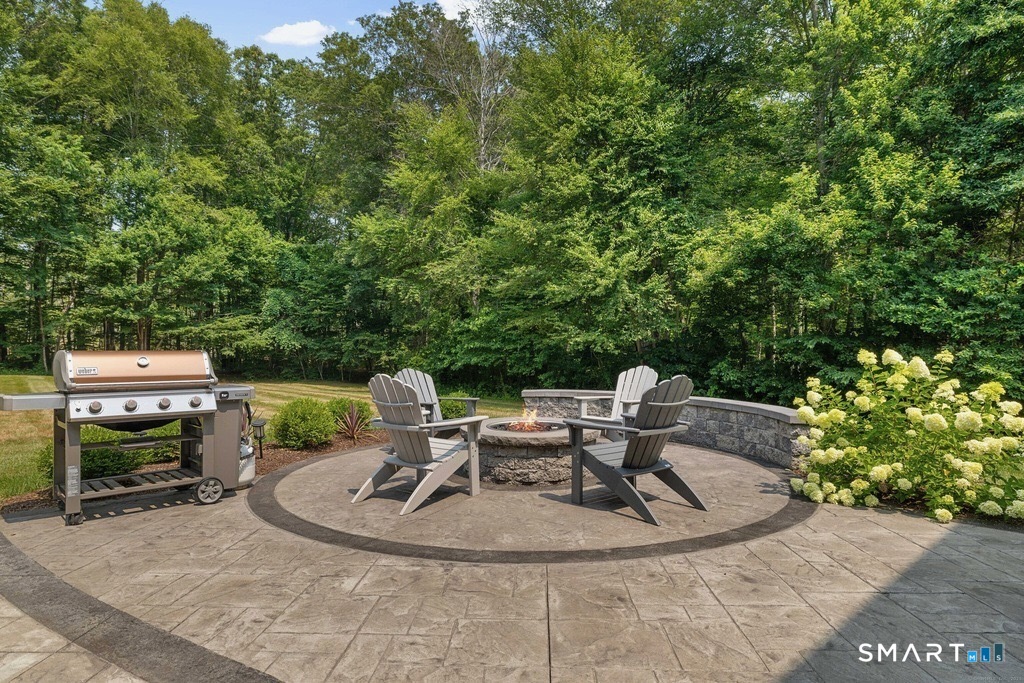 15 Harvest Glen East Lyme CT 06333