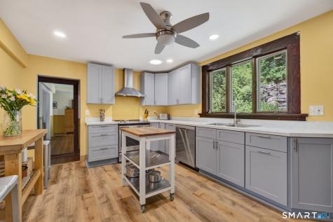 79 River Street Deep River CT 06417