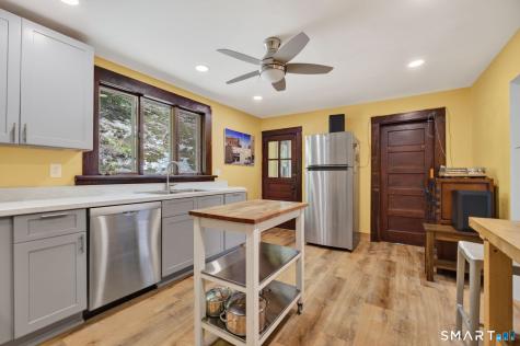 79 River Street Deep River CT 06417