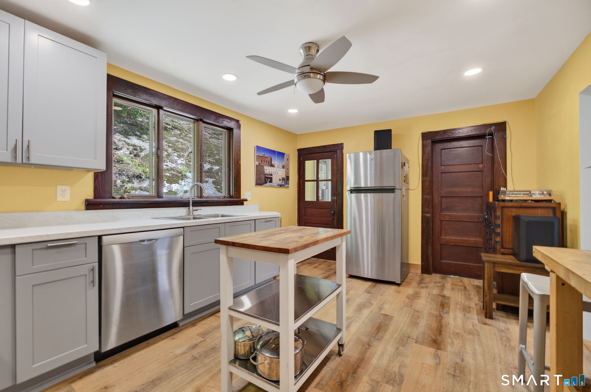 79 River Street Deep River CT 06417