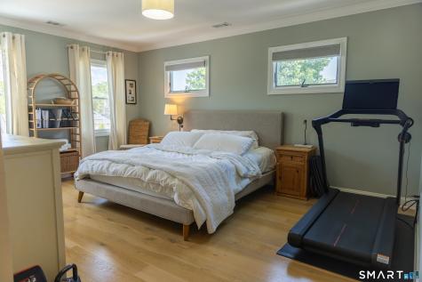 18 Waverly Road Branford CT 06405