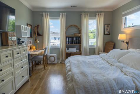 18 Waverly Road Branford CT 06405