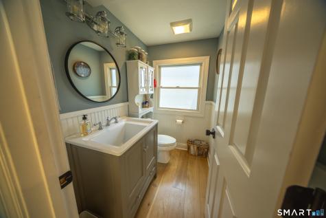 18 Waverly Road Branford CT 06405