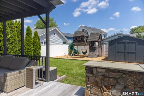 18 Waverly Road Branford CT 06405