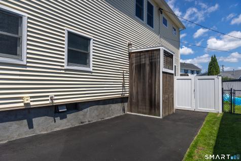 18 Waverly Road Branford CT 06405