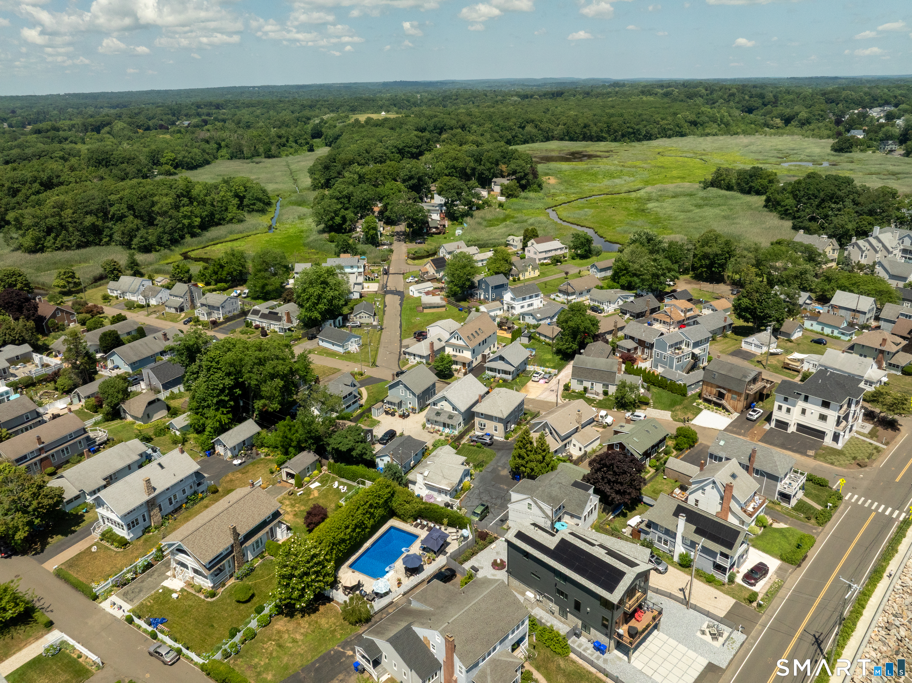 18 Waverly Road Branford CT 06405