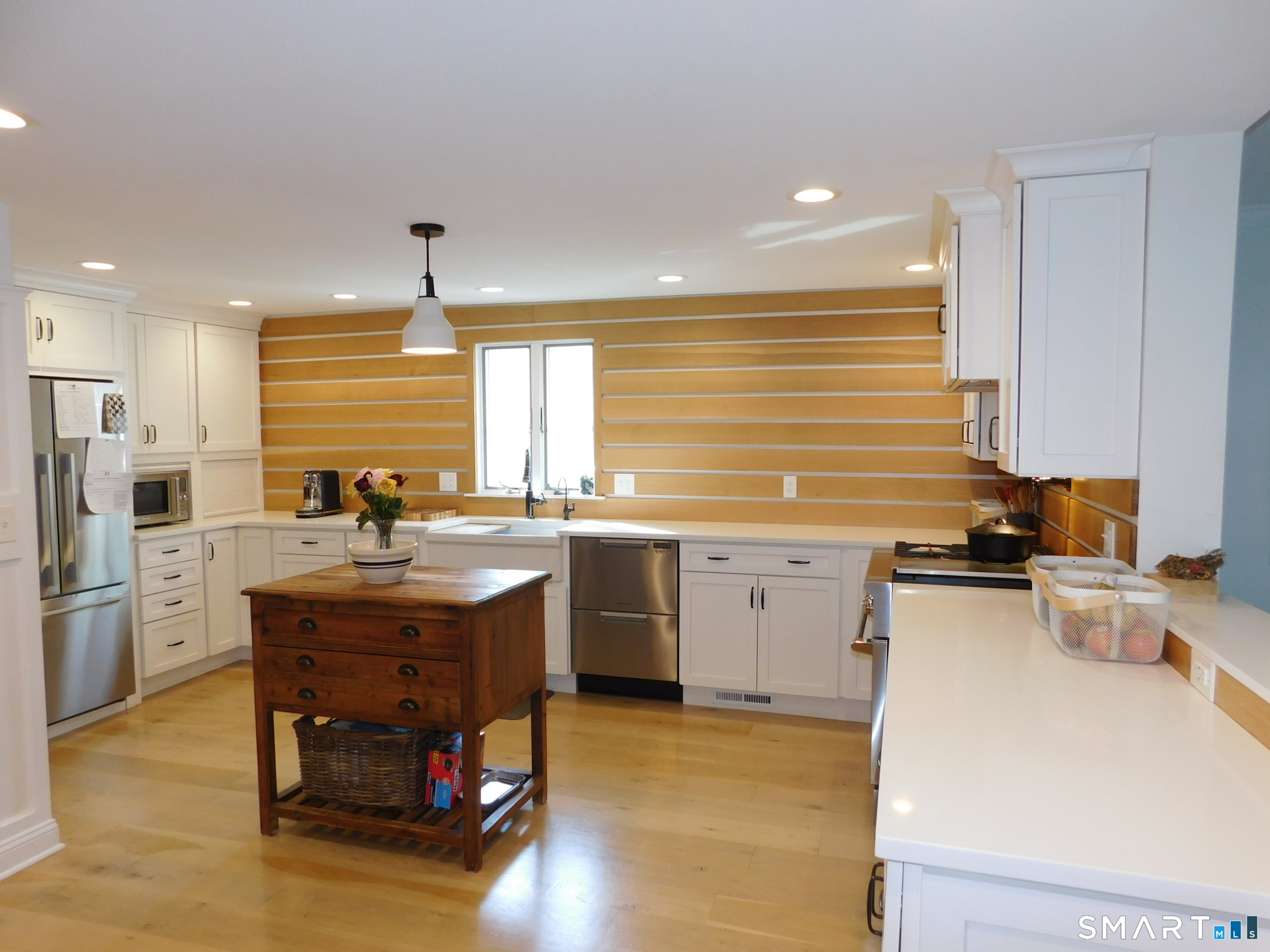18 Waverly Road Branford CT 06405
