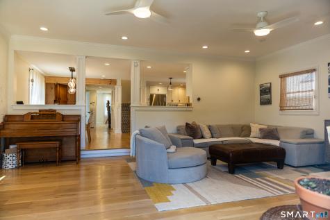 18 Waverly Road Branford CT 06405