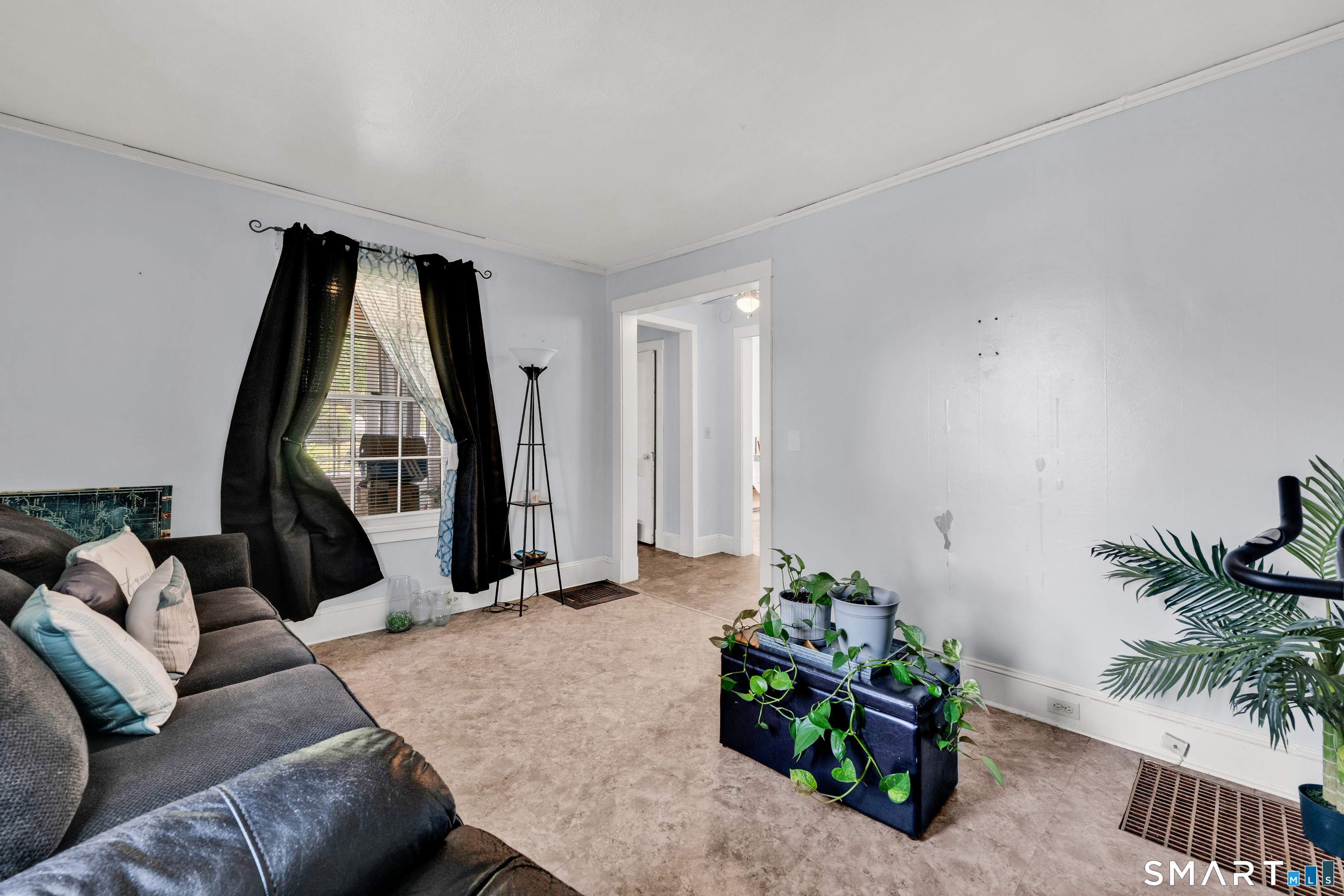 250 Hillside Avenue Hartford CT 06106