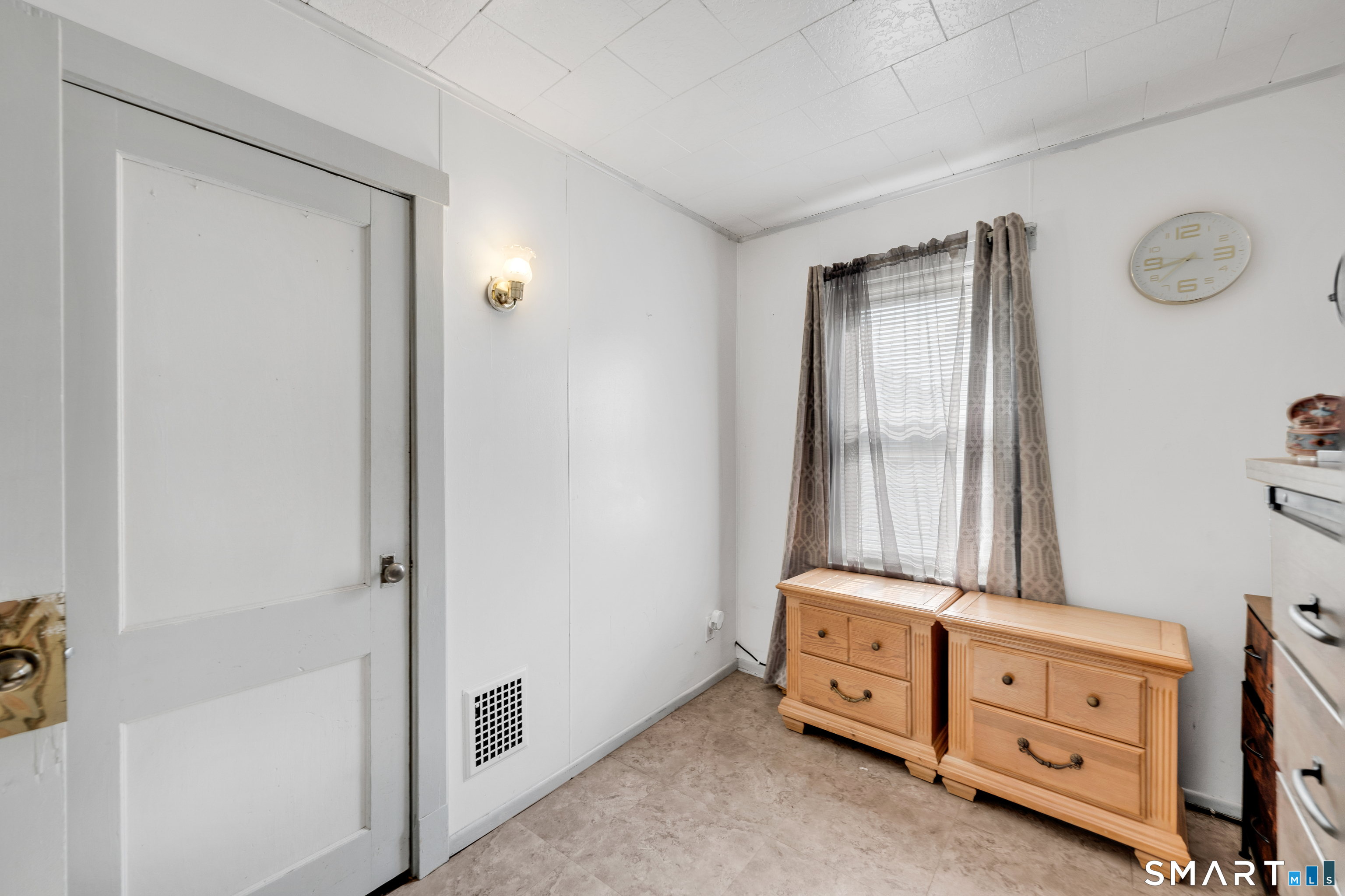 250 Hillside Avenue Hartford CT 06106