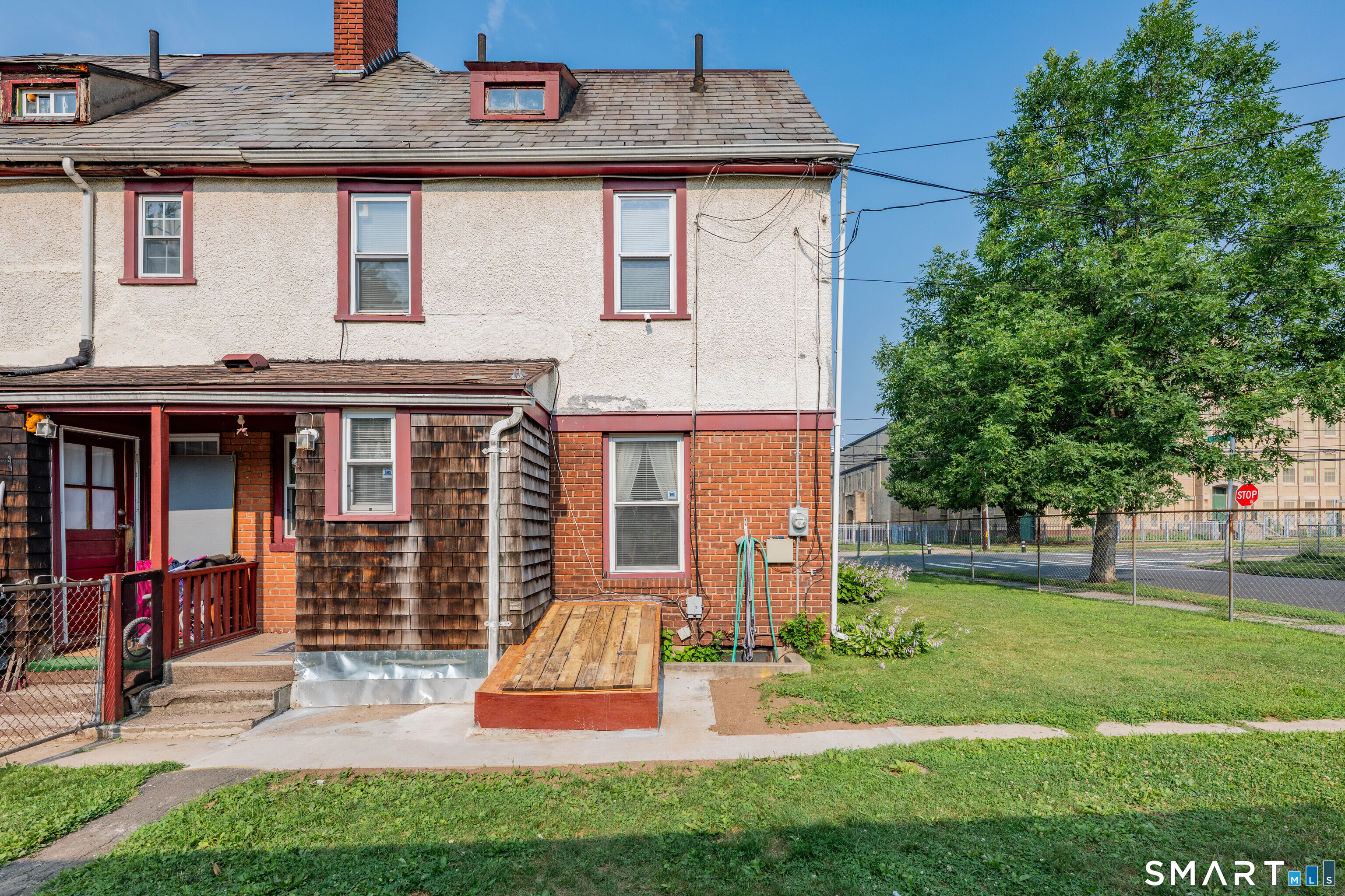 250 Hillside Avenue Hartford CT 06106