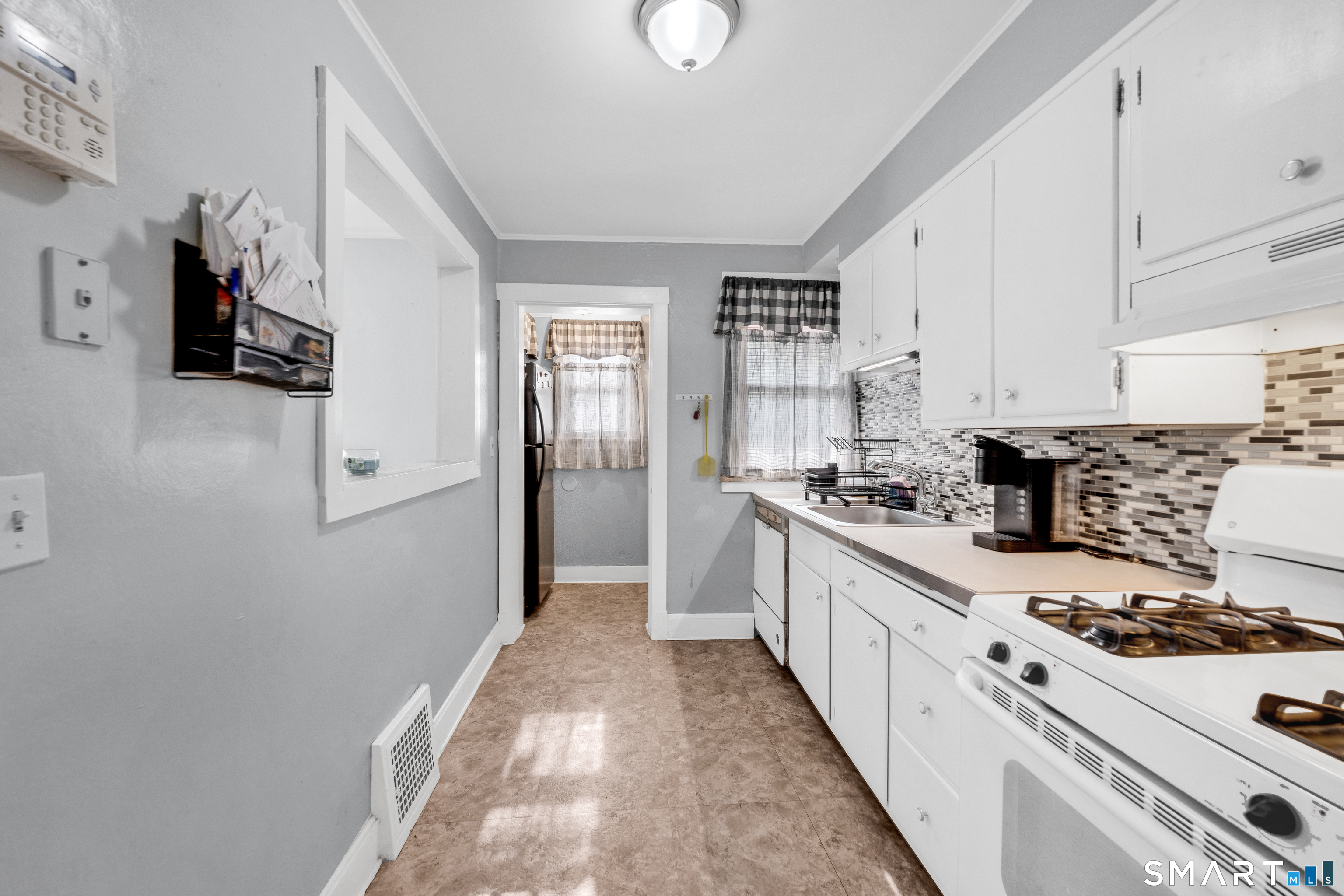 250 Hillside Avenue Hartford CT 06106