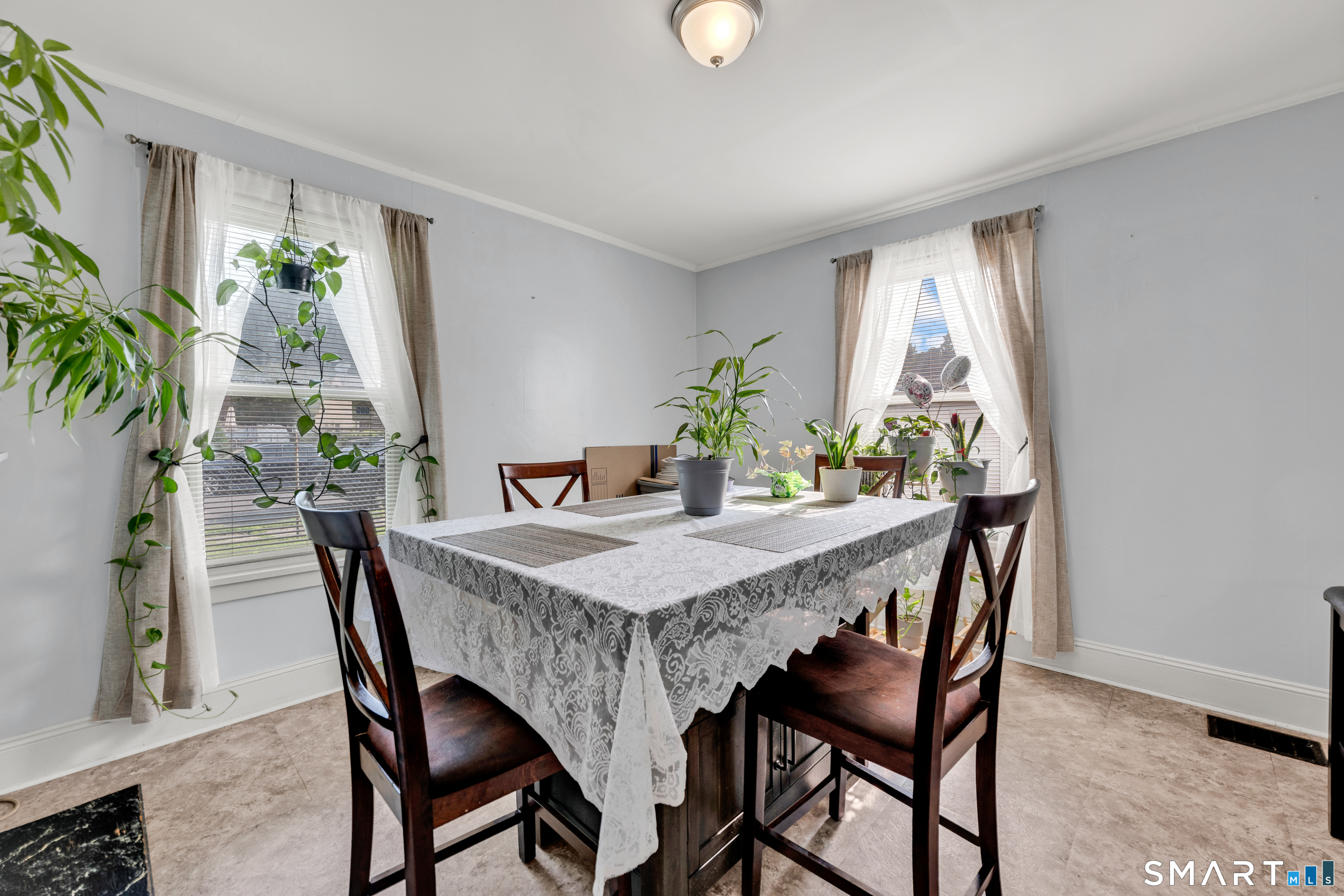 250 Hillside Avenue Hartford CT 06106