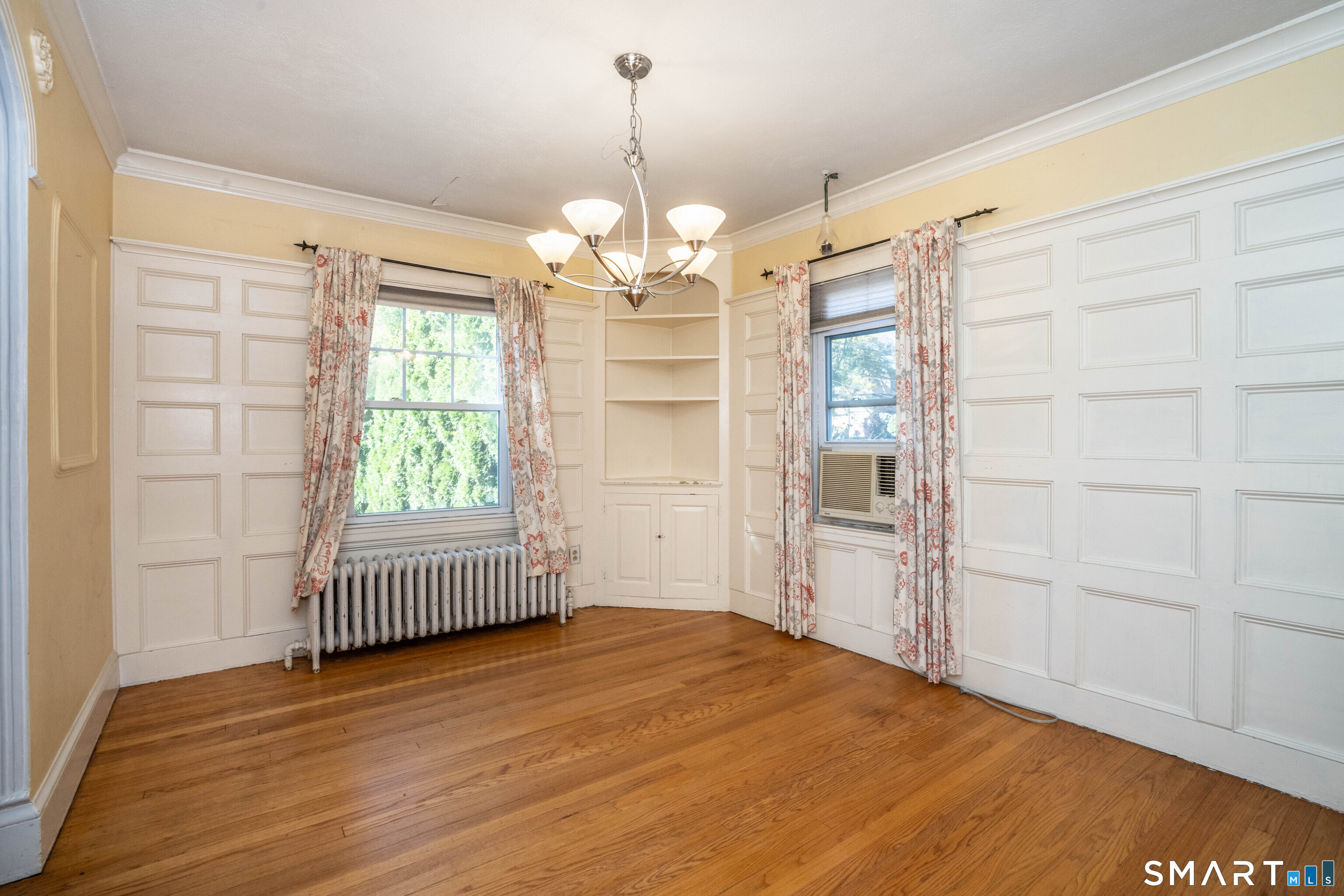 74 Arnoldale Road West Hartford CT 06119