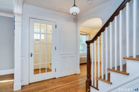 74 Arnoldale Road West Hartford CT 06119