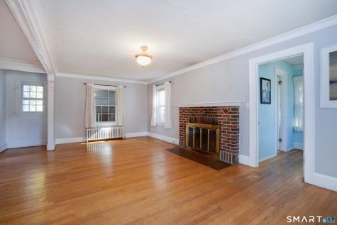 74 Arnoldale Road West Hartford CT 06119
