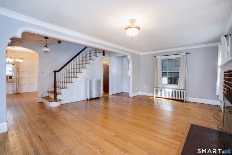 74 Arnoldale Road West Hartford CT 06119