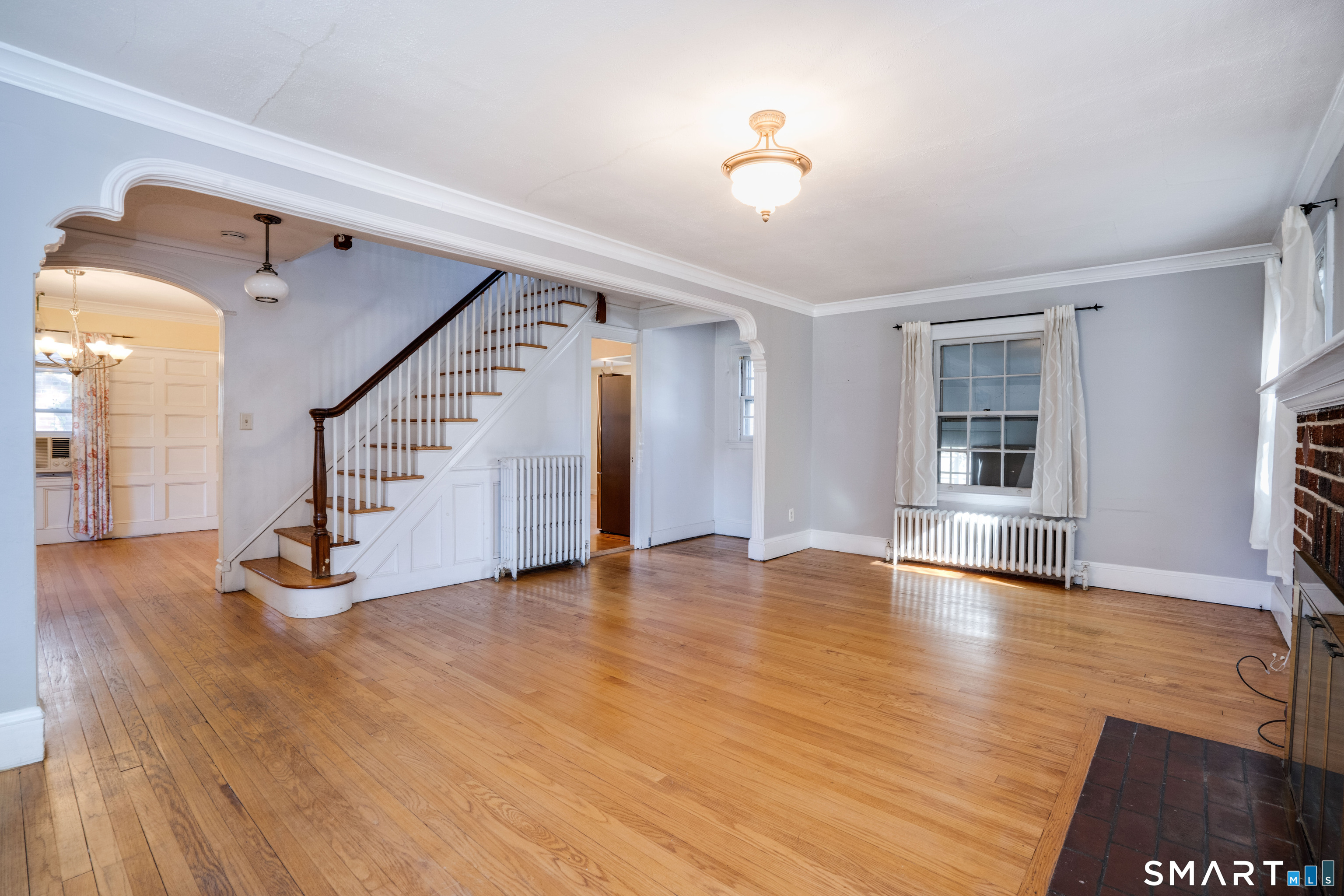 74 Arnoldale Road West Hartford CT 06119